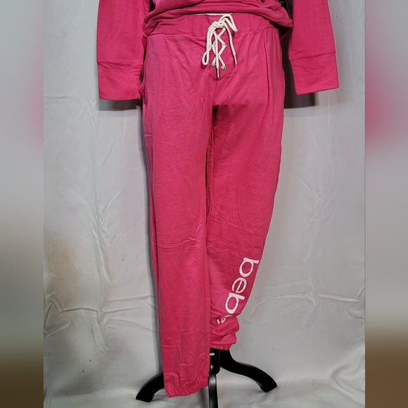 Bebe Women's NWT Fuchsia Pink 2pc Lightweight Pajama Top & Pants Set Size Medium - Picture 11 of 14